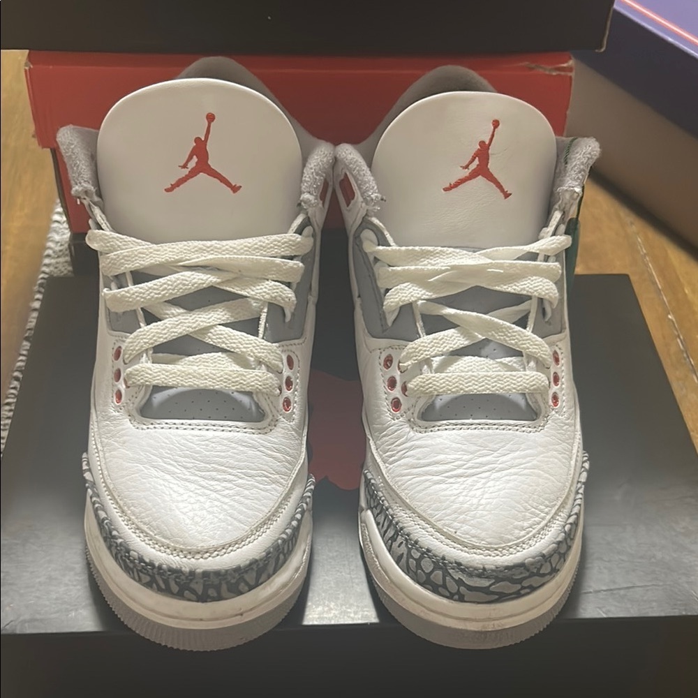 Air Jordan 3 Retro GS white/fire red/black cement size 6Y EUC with box - Picture 2 of 7